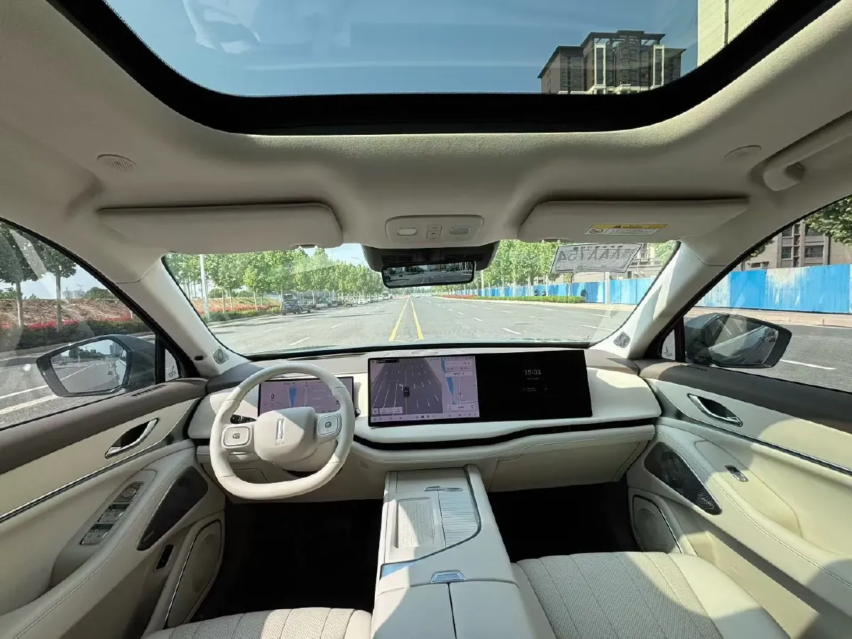 2025 WEY BlueMountain 1.5T 170HP L4 4DHT PHEV 44.5KWH,autocango,china used car exporter,china ev exporter,chinese used car exporter,chinese used ev exporter