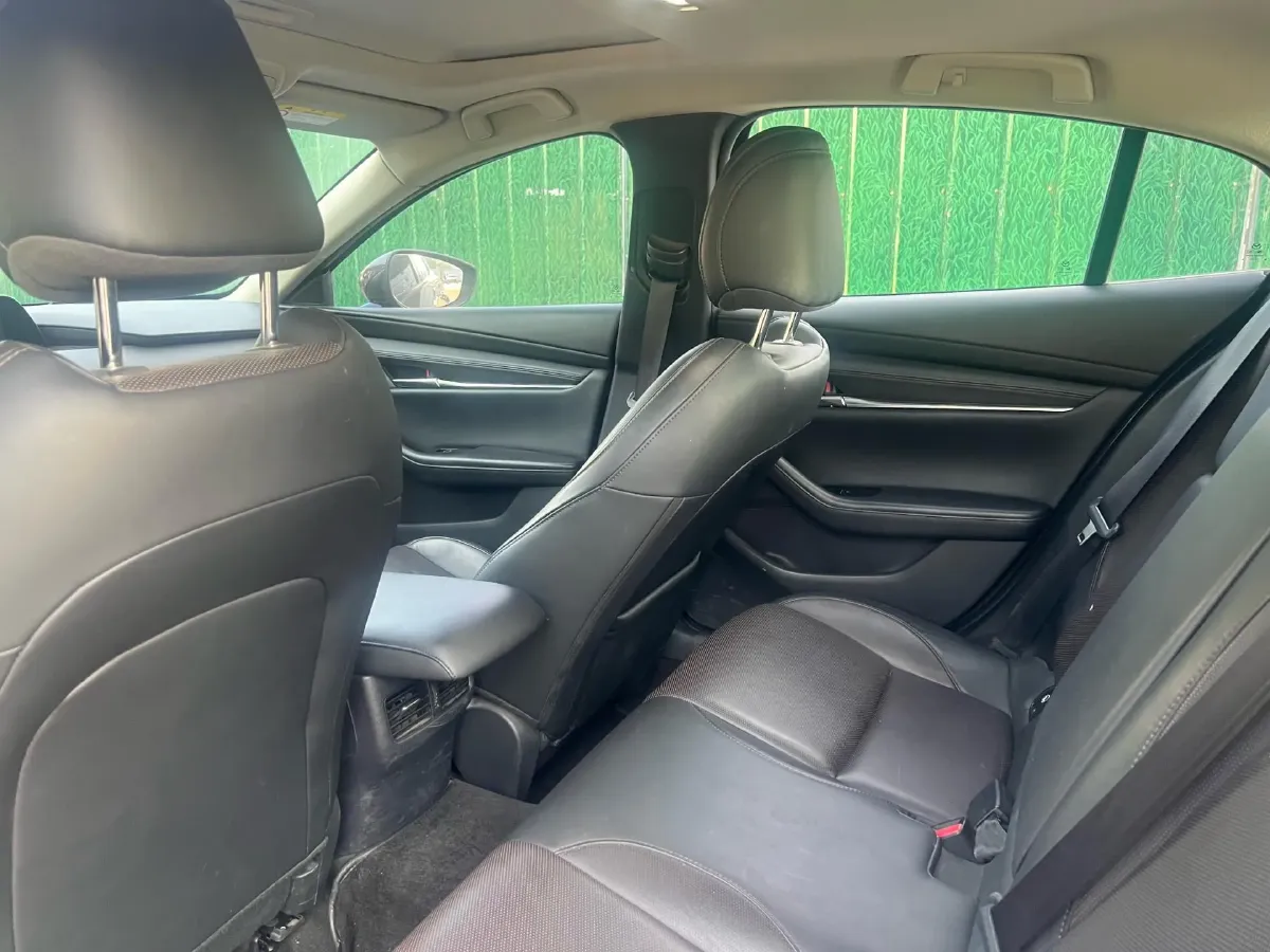 2021 Mazda 3 Axela 2.0L 158HP L4 6AT,autocango,china used car exporter,china ev exporter,chinese used car exporter,chinese used ev exporter