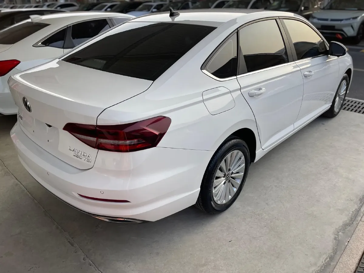 2021 Volkswagen Lavida 1.4T 150HP L4 7DCT,autocango,china used car exporter,china ev exporter,chinese used car exporter,chinese used ev exporter