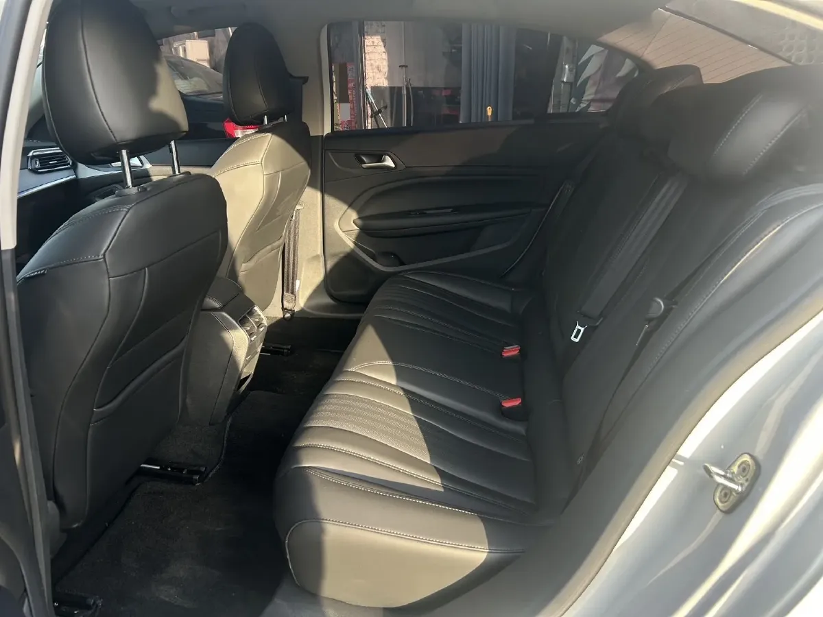 2022 Peugeot 408 1.6T 170HP L4 6AT,autocango,china used car exporter,china ev exporter,chinese used car exporter,chinese used ev exporter