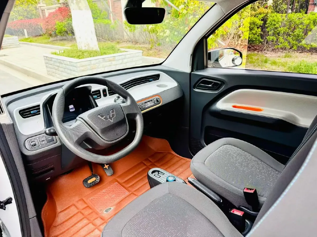 2022 WuLing HongGuang MINI EV BEV 13.8KWH,autocango,china used car exporter,china ev exporter,chinese used car exporter,chinese used ev exporter