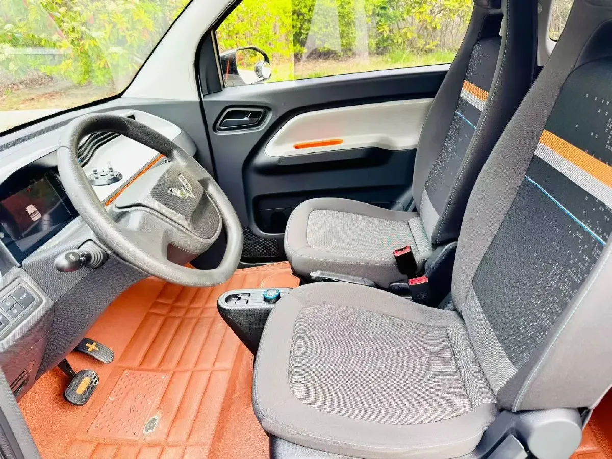 2022 WuLing HongGuang MINI EV BEV 13.8KWH,autocango,china used car exporter,china ev exporter,chinese used car exporter,chinese used ev exporter