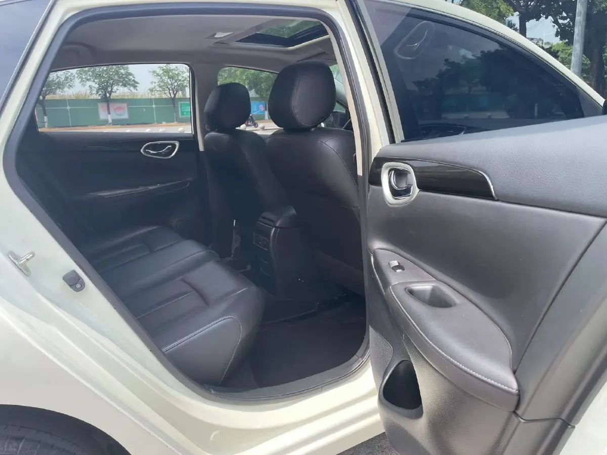 2022 Nissan Sylphy 1.6L 122HP L4 CVT,autocango,china used car exporter,china ev exporter,chinese used car exporter,chinese used ev exporter