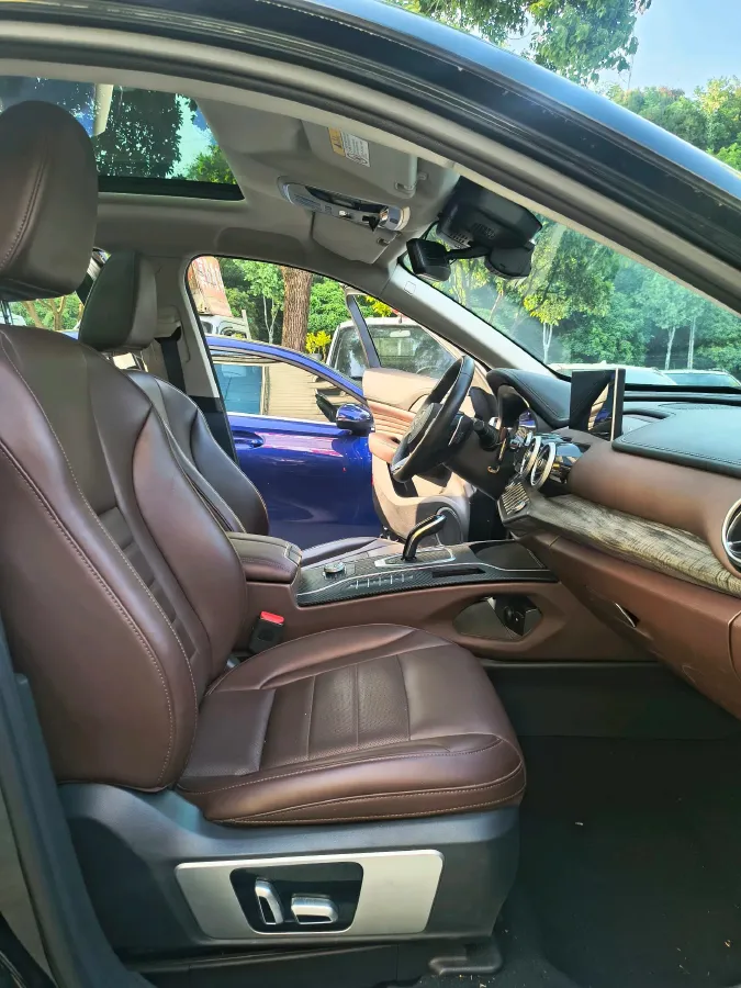 2020 WEY VV7 2.0T 227HP L4 7DCT,autocango,china used car exporter,china ev exporter,chinese used car exporter,chinese used ev exporter