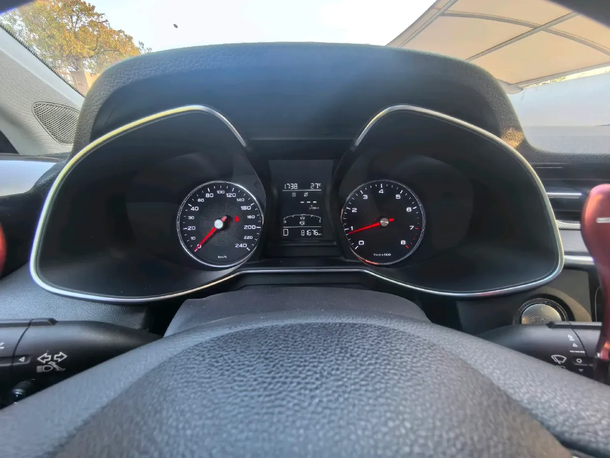 2019 MAXUS D60 1.5T 169HP L4 7DCT,autocango,china used car exporter,china ev exporter,chinese used car exporter,chinese used ev exporter