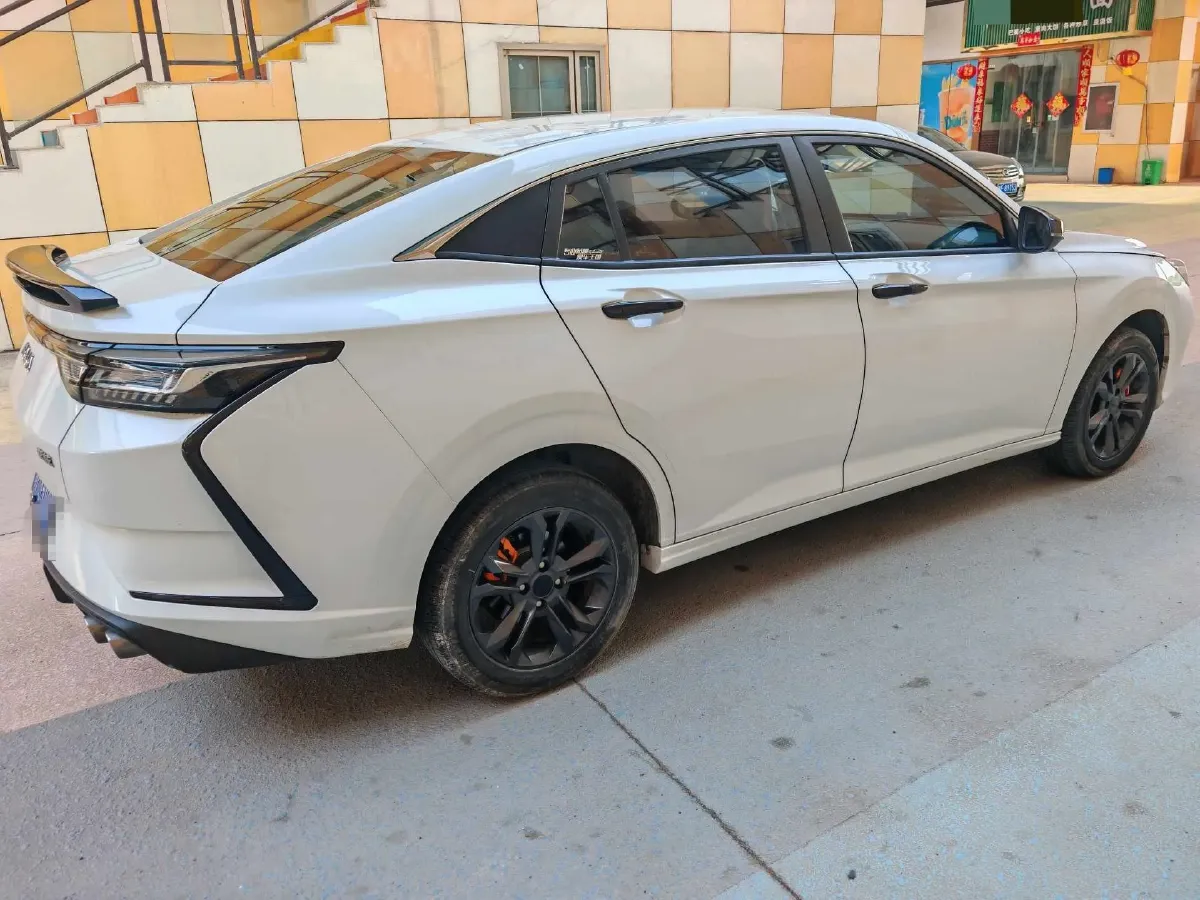2023 DongFeng Aeolus YiXuan 1.5L 125HP L4 6DCT,autocango,china used car exporter,china ev exporter,chinese used car exporter,chinese used ev exporter