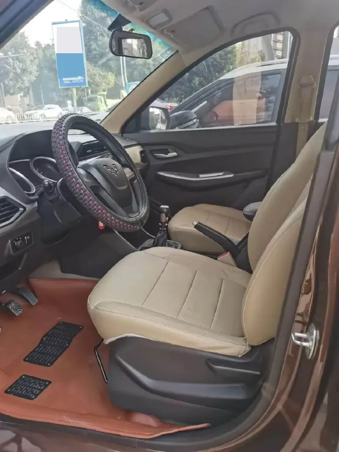 2018 WuLing HongGuang 1.5L 105HP L4 5MT,autocango,china used car exporter,china ev exporter,chinese used car exporter,chinese used ev exporter