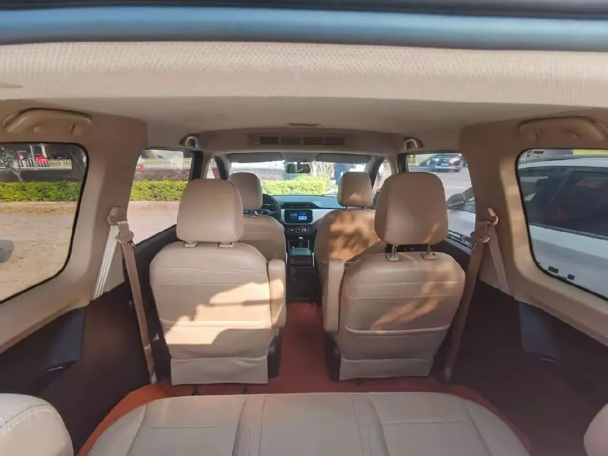 2018 WuLing HongGuang 1.5L 105HP L4 5MT,autocango,china used car exporter,china ev exporter,chinese used car exporter,chinese used ev exporter