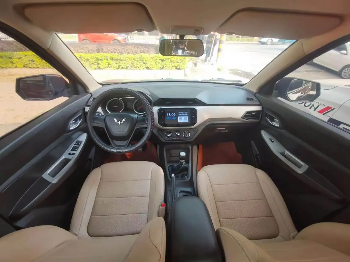 2018 WuLing HongGuang 1.5L 105HP L4 5MT,autocango,china used car exporter,china ev exporter,chinese used car exporter,chinese used ev exporter