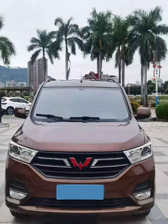 2018 WuLing HongGuang 1.5L 105HP L4 5MT,autocango,china used car exporter,china ev exporter,chinese used car exporter,chinese used ev exporter