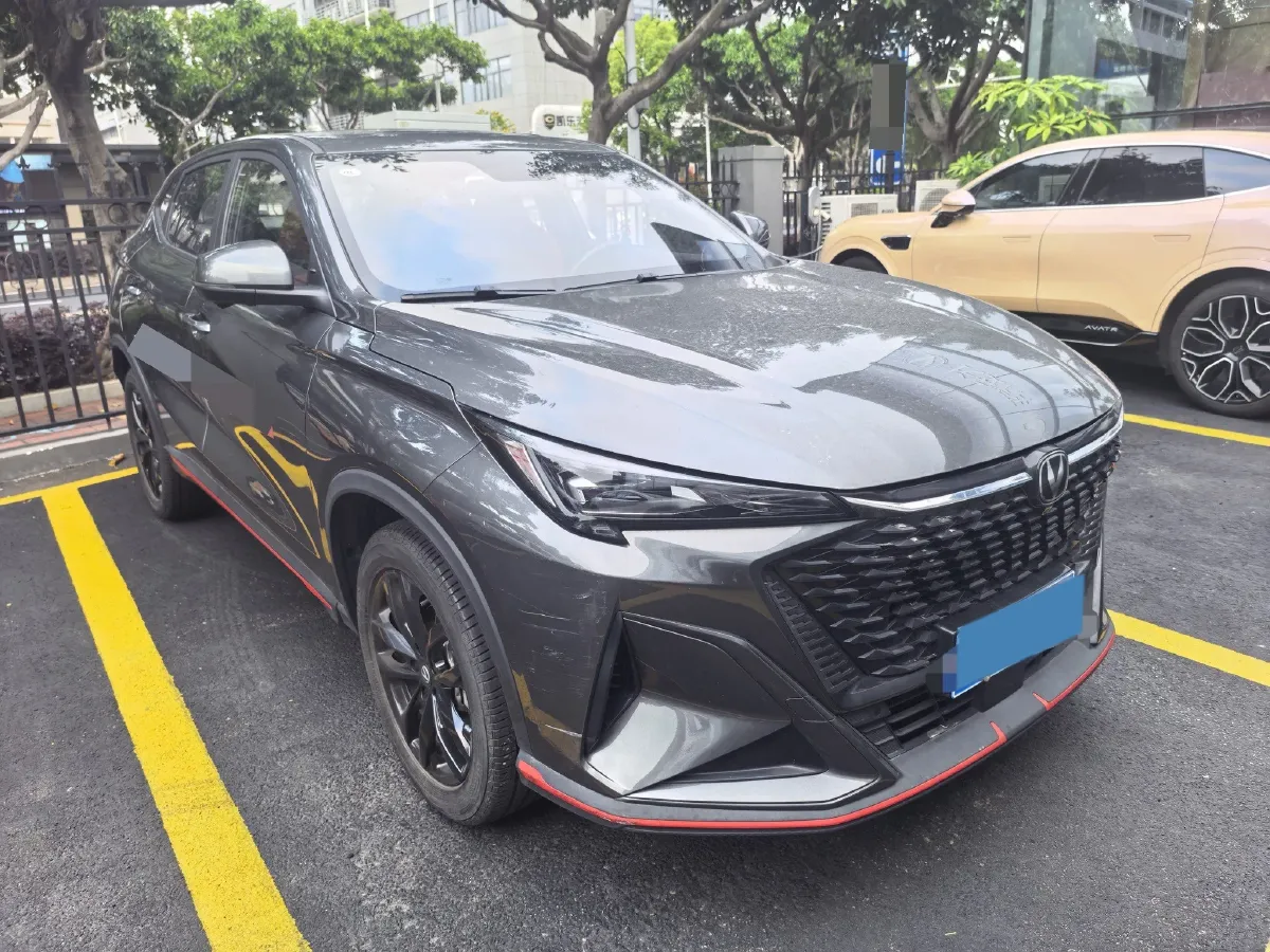 2024 ChangAn X5 PLUS 1.5T 188HP L4 7DCT,autocango,china used car exporter,china ev exporter,chinese used car exporter,chinese used ev exporter