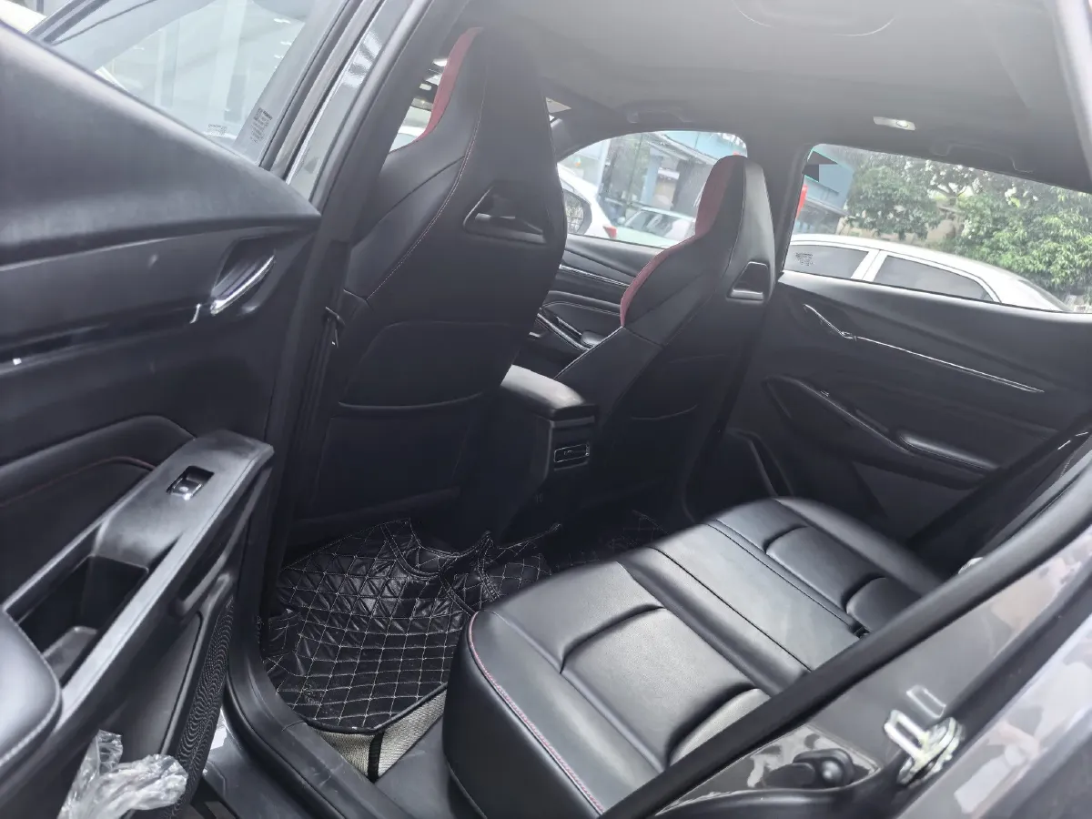 2024 ChangAn X5 PLUS 1.5T 188HP L4 7DCT,autocango,china used car exporter,china ev exporter,chinese used car exporter,chinese used ev exporter