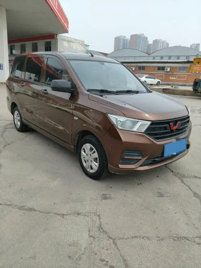 2019 WuLing HongGuang 1.5L 105HP L4 5MT,autocango,china used car exporter,china ev exporter,chinese used car exporter,chinese used ev exporter