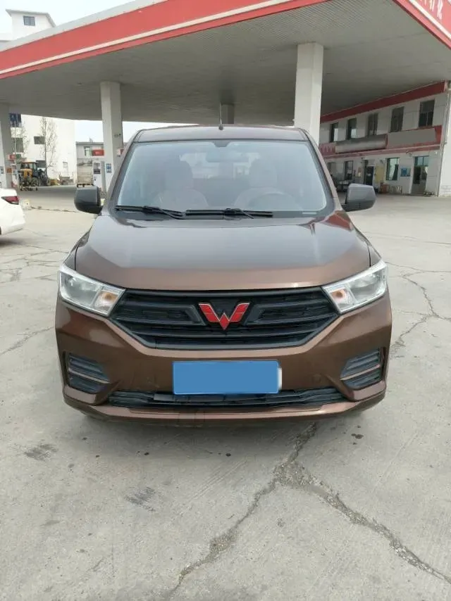 2019 WuLing HongGuang 1.5L 105HP L4 5MT,autocango,china used car exporter,china ev exporter,chinese used car exporter,chinese used ev exporter