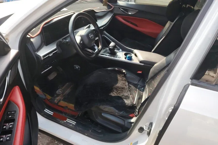 2021 ChangAn CS35 Plus 1.4T 160HP L4 7DCT,autocango,china used car exporter,china ev exporter,chinese used car exporter,chinese used ev exporter