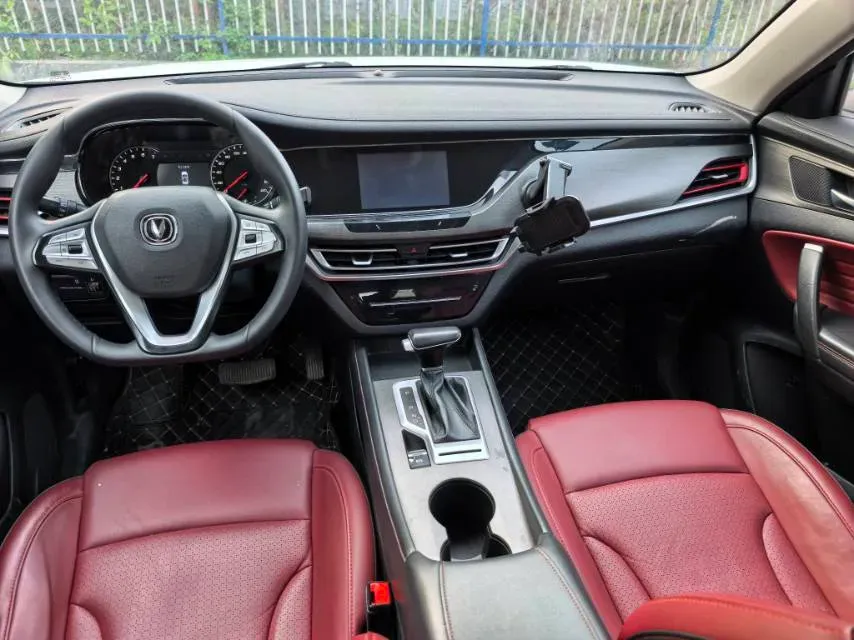 2020 ChangAn CS35 Plus 1.4T 158HP L4 7DCT,autocango,china used car exporter,china ev exporter,chinese used car exporter,chinese used ev exporter