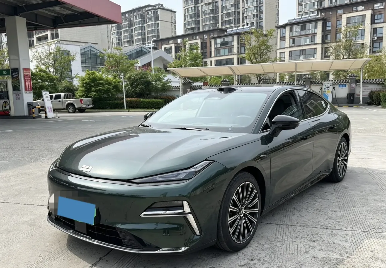 2025 Geely Galaxy Starshine 8 1.5T 163HP L4 3DHT PHEV 27.69KWH,autocango,china used car exporter,china ev exporter,chinese used car exporter,chinese used ev exporter