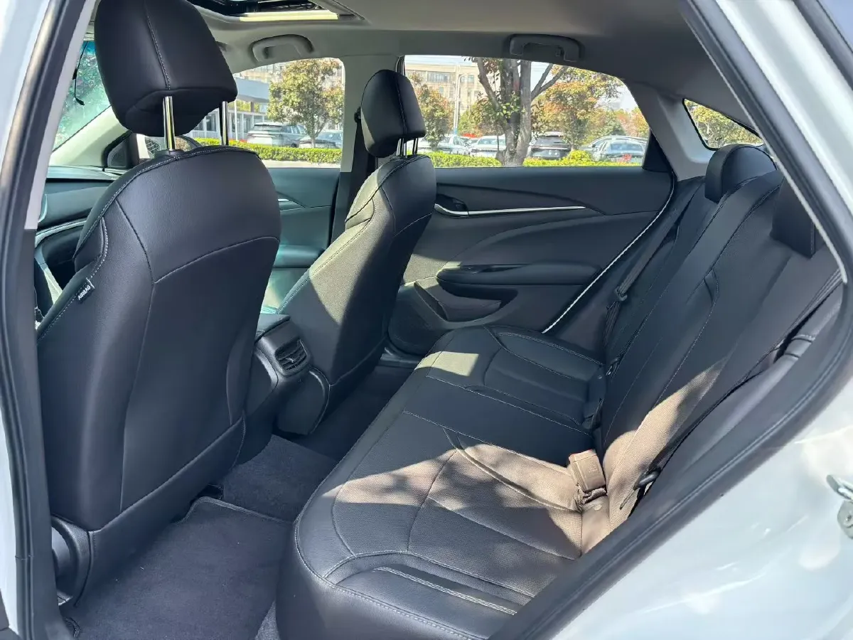 2021 Buick Excelle 1.5L 113HP L4 6AT,autocango,china used car exporter,china ev exporter,chinese used car exporter,chinese used ev exporter