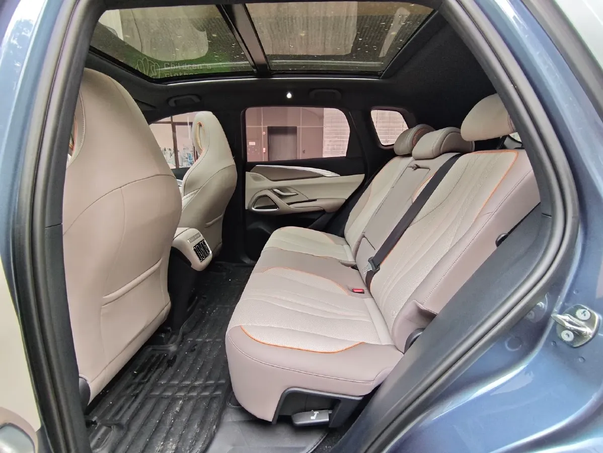 2024 BYD Song Pro 1.5L 110HP L4 E-CVT PHEV 18.3KWH,autocango,china used car exporter,china ev exporter,chinese used car exporter,chinese used ev exporter