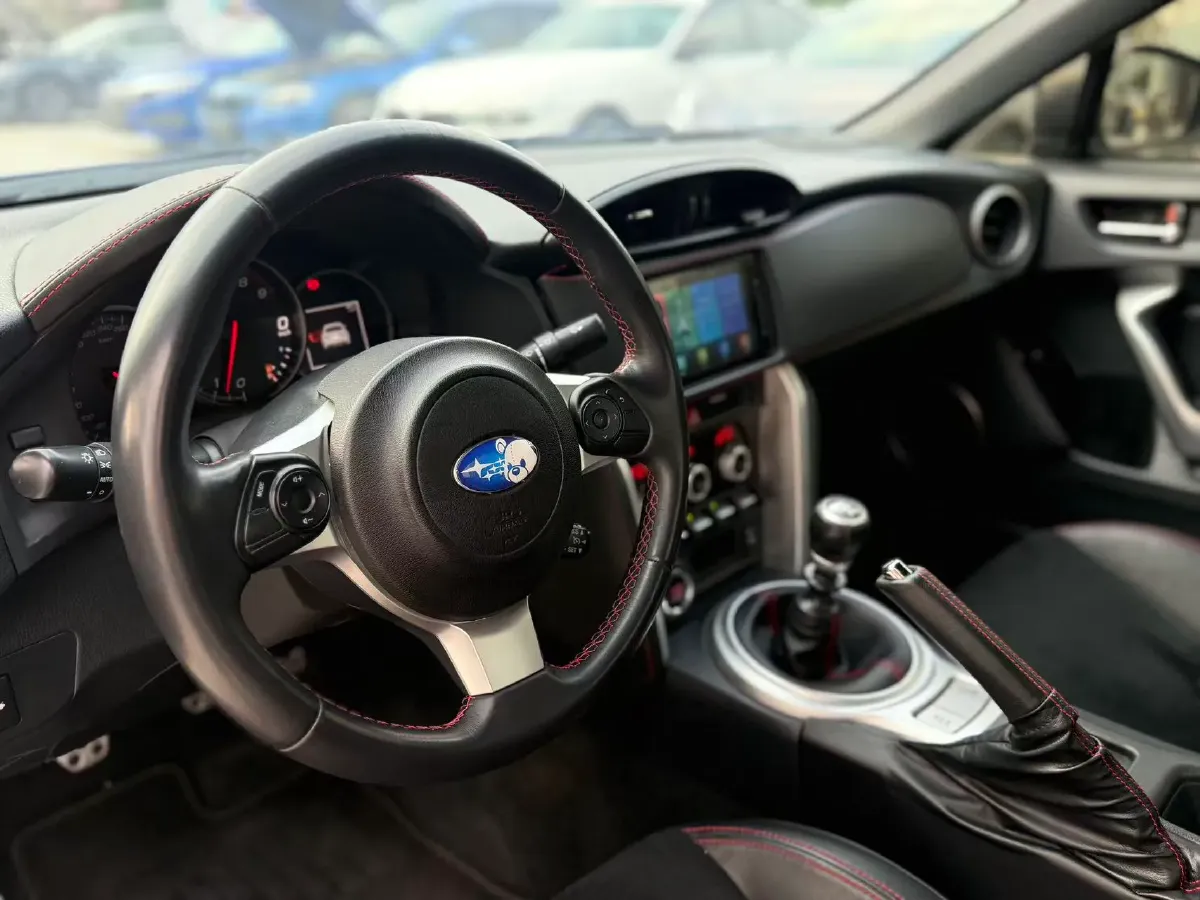 2017 Subaru BRZ 2.0L 200HP H4 6AT,autocango,china used car exporter,china ev exporter,chinese used car exporter,chinese used ev exporter