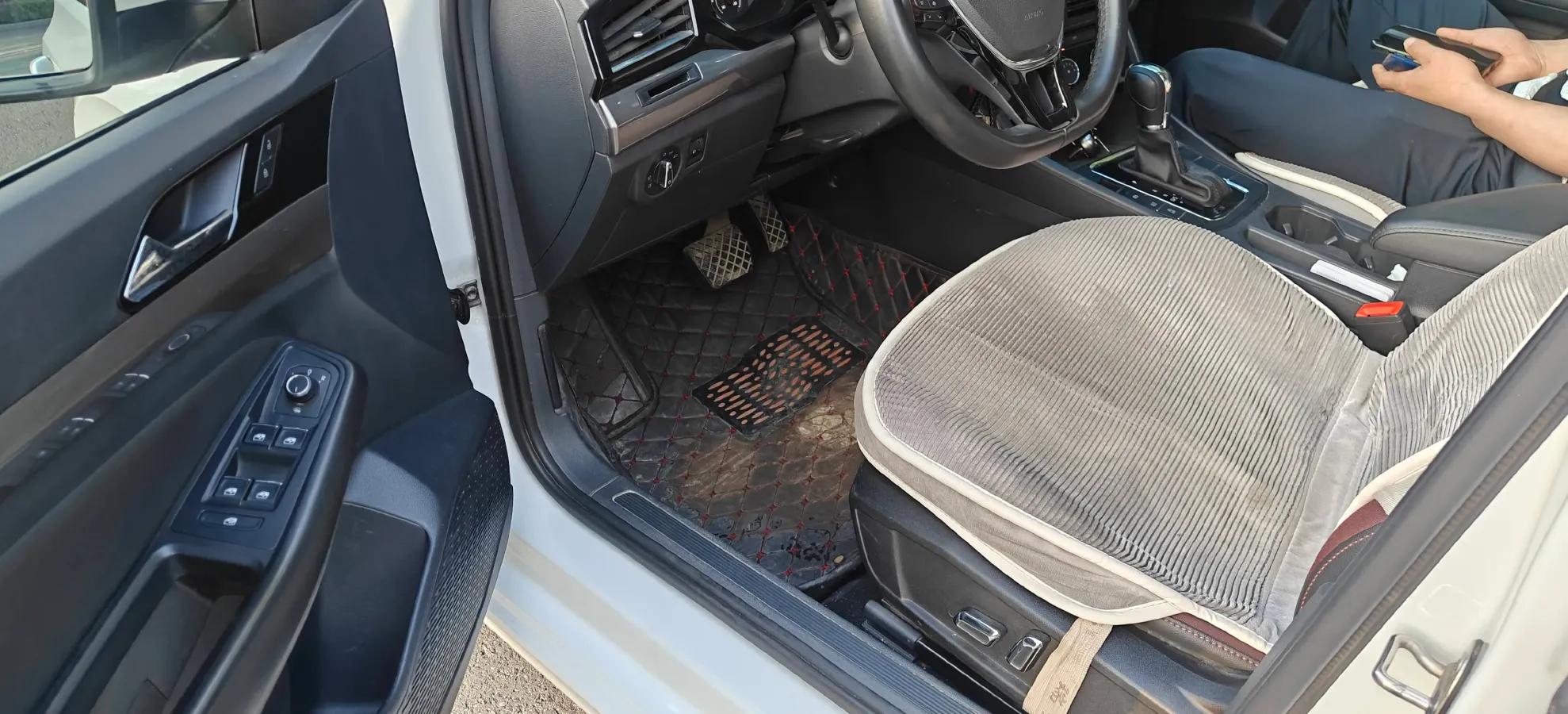 2021 Volkswagen Bora 1.5L 113HP L4 6AT,autocango,china used car exporter,china ev exporter,chinese used car exporter,chinese used ev exporter