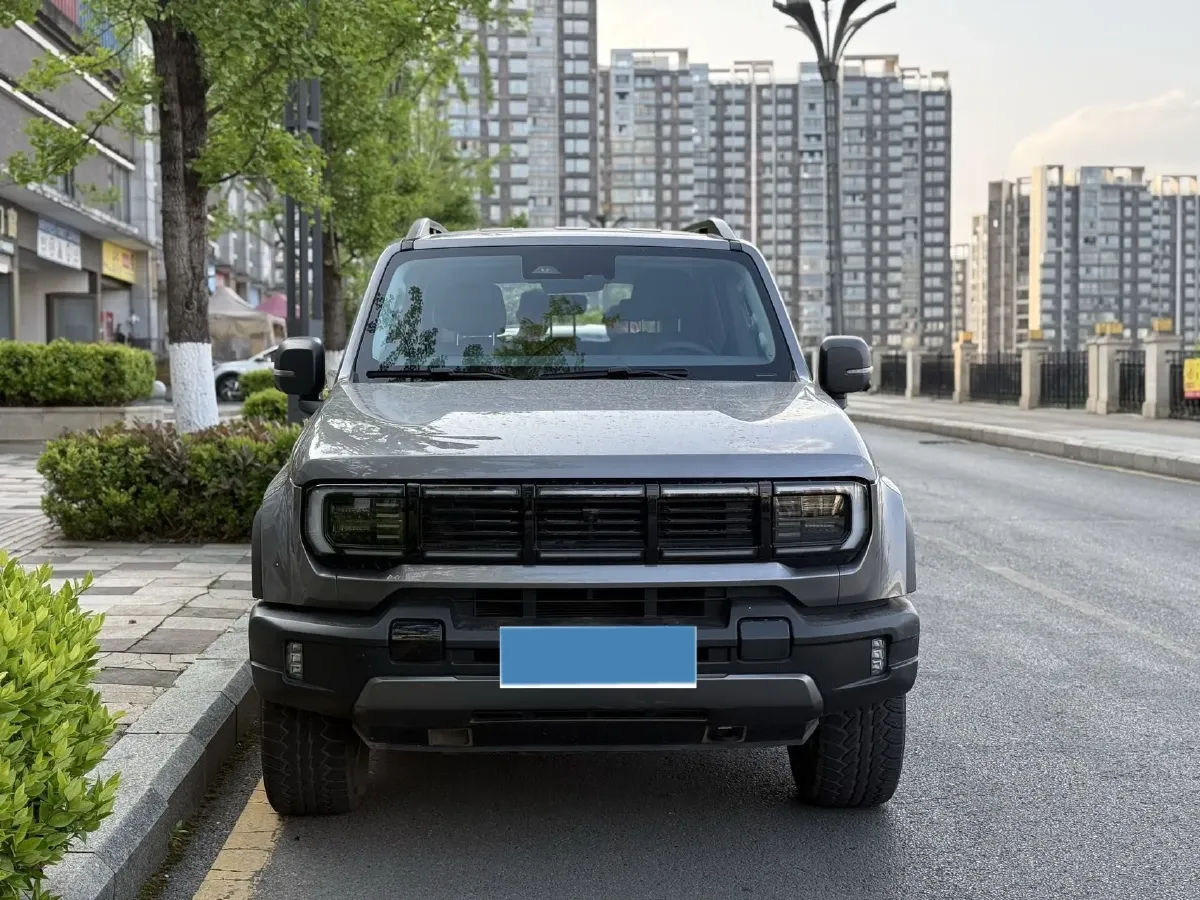 2024 Beijing BJ40 2.0T 245HP L4 8AT,autocango,china used car exporter,china ev exporter,chinese used car exporter,chinese used ev exporter