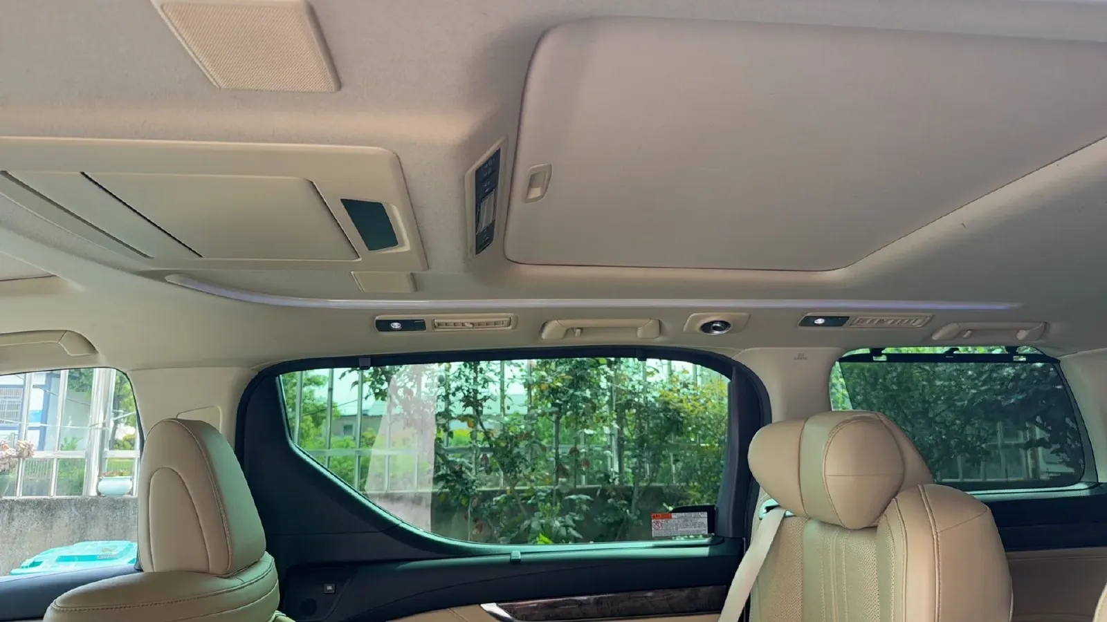 2019 Toyota Vellfire 2.5L 117HP L4 E-CVT Hybrid,autocango,china used car exporter,china ev exporter,chinese used car exporter,chinese used ev exporter