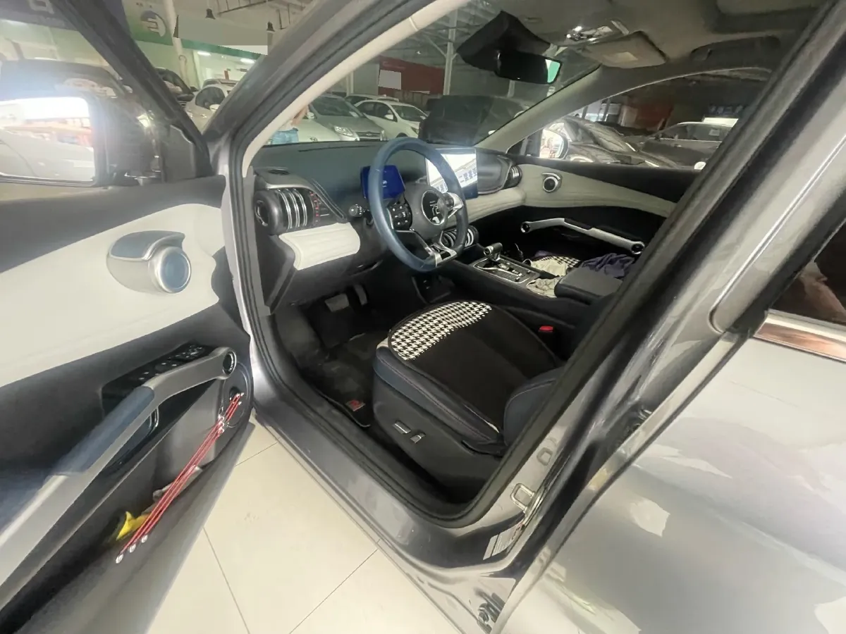 2022 Roewe RX5 MAX 1.5T 181HP L4 6AT,autocango,china used car exporter,china ev exporter,chinese used car exporter,chinese used ev exporter