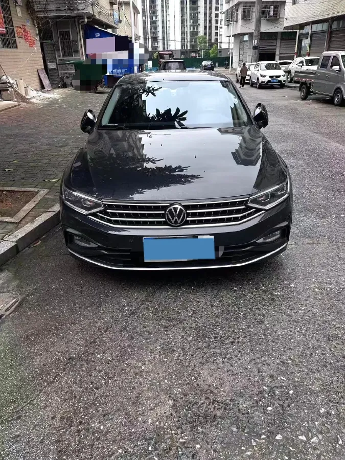2023 Volkswagen Magotan 2.0T 186HP L4 7DCT,autocango,china used car exporter,china ev exporter,chinese used car exporter,chinese used ev exporter