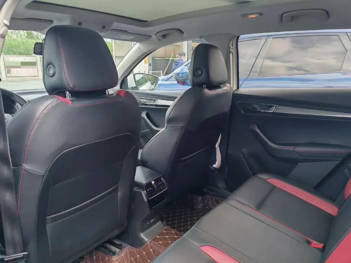 2022 Skoda Karoq 1.4T 150HP L4 7DCT,autocango,china used car exporter,china ev exporter,chinese used car exporter,chinese used ev exporter