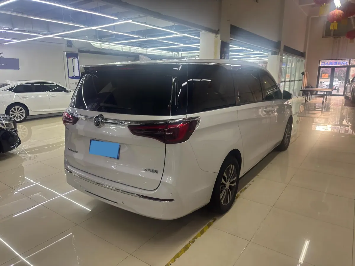 2022 Buick GL8 2.0T 237HP L4 9AT,autocango,china used car exporter,china ev exporter,chinese used car exporter,chinese used ev exporter