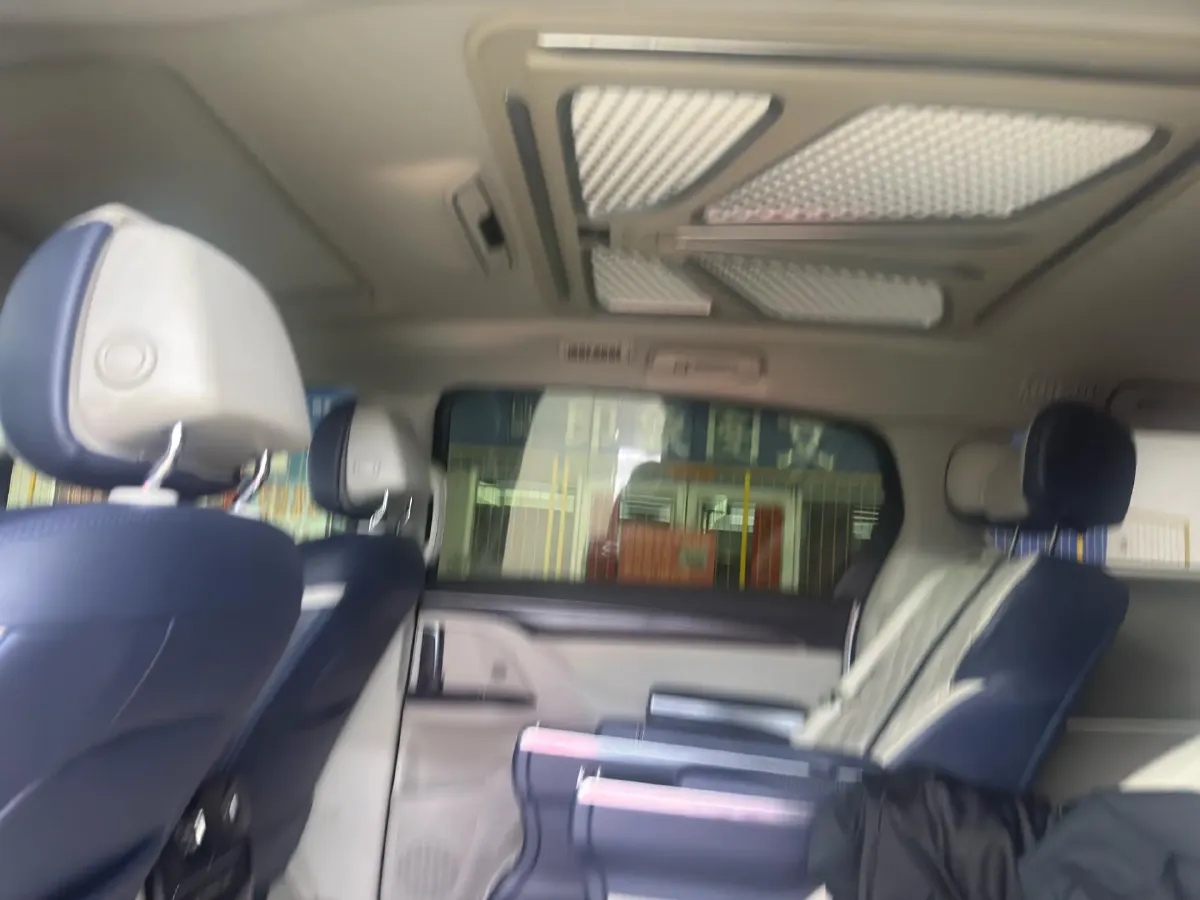 2022 Buick GL8 2.0T 237HP L4 9AT,autocango,china used car exporter,china ev exporter,chinese used car exporter,chinese used ev exporter