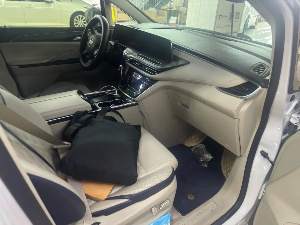 2022 Buick GL8 2.0T 237HP L4 9AT,autocango,china used car exporter,china ev exporter,chinese used car exporter,chinese used ev exporter