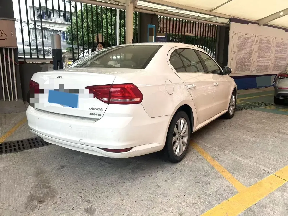 2017 Volkswagen Lavida 1.4T 131HP L4 7DCT,autocango,china used car exporter,china ev exporter,chinese used car exporter,chinese used ev exporter
