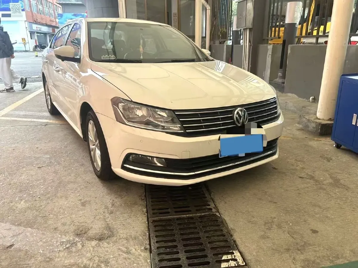 2017 Volkswagen Lavida 1.4T 131HP L4 7DCT,autocango,china used car exporter,china ev exporter,chinese used car exporter,chinese used ev exporter