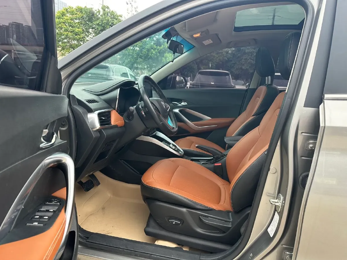 2019 Geely Emgrand GS 1.8L 133HP L4 6MT,autocango,china used car exporter,china ev exporter,chinese used car exporter,chinese used ev exporter