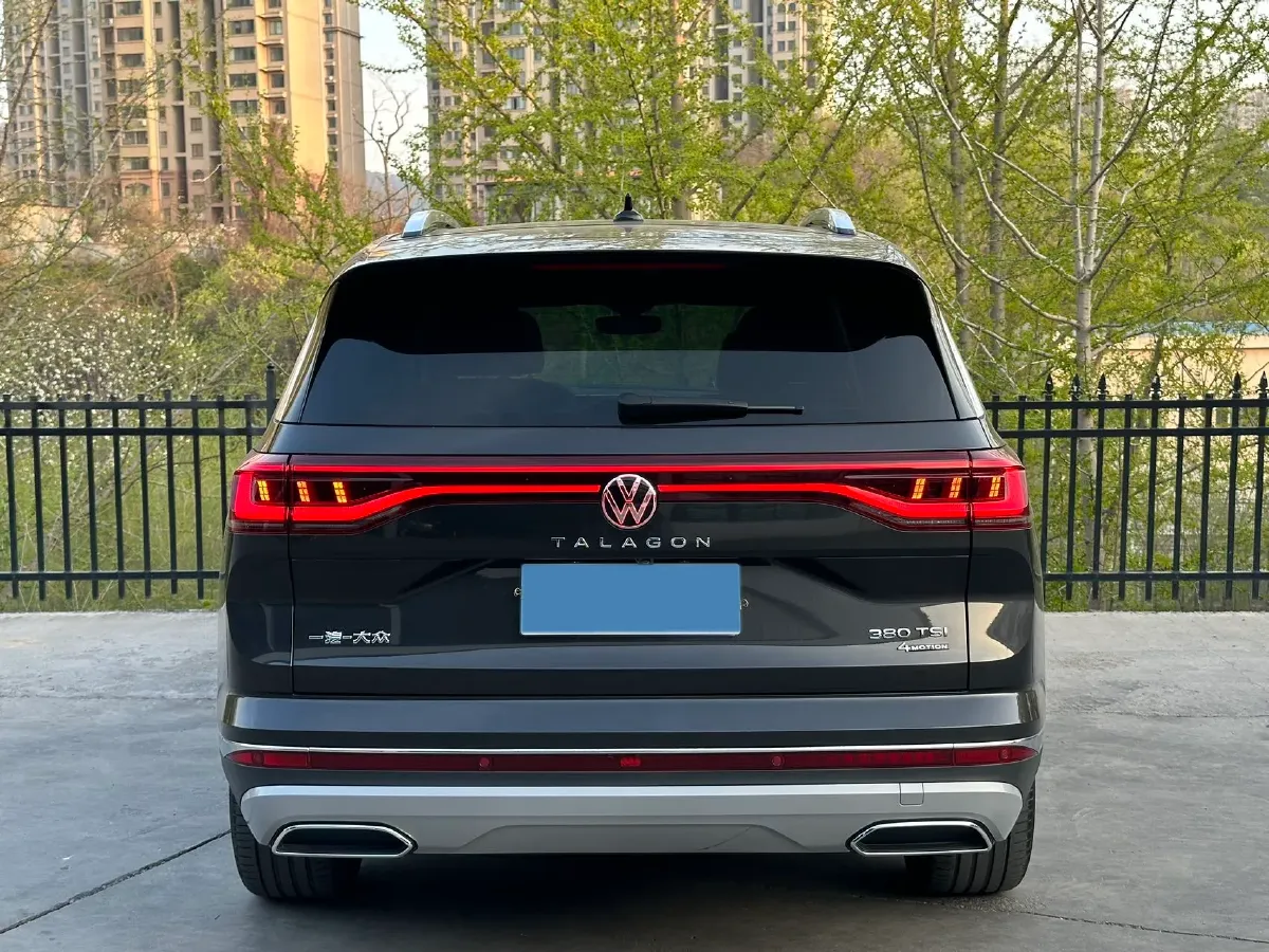 2023 Volkswagen Talagon 2.0T 220HP L4 7DCT,autocango,china used car exporter,china ev exporter,chinese used car exporter,chinese used ev exporter