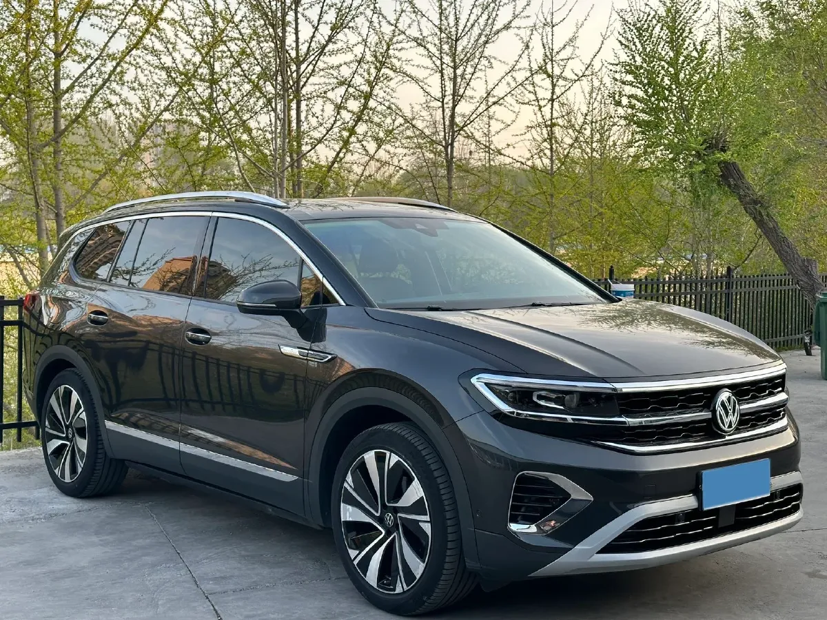 2023 Volkswagen Talagon 2.0T 220HP L4 7DCT,autocango,china used car exporter,china ev exporter,chinese used car exporter,chinese used ev exporter