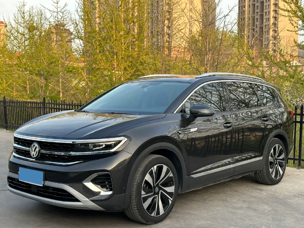 2023 Volkswagen Talagon 2.0T 220HP L4 7DCT,autocango,china used car exporter,china ev exporter,chinese used car exporter,chinese used ev exporter