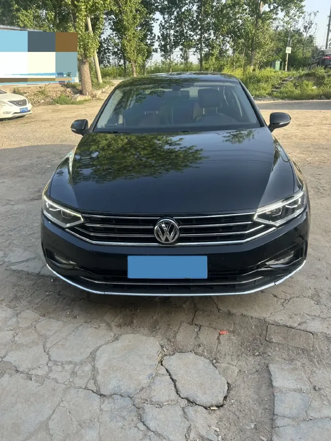 2019 Volkswagen Magotan 2.0T 186HP L4 7DCT,autocango,china used car exporter,china ev exporter,chinese used car exporter,chinese used ev exporter
