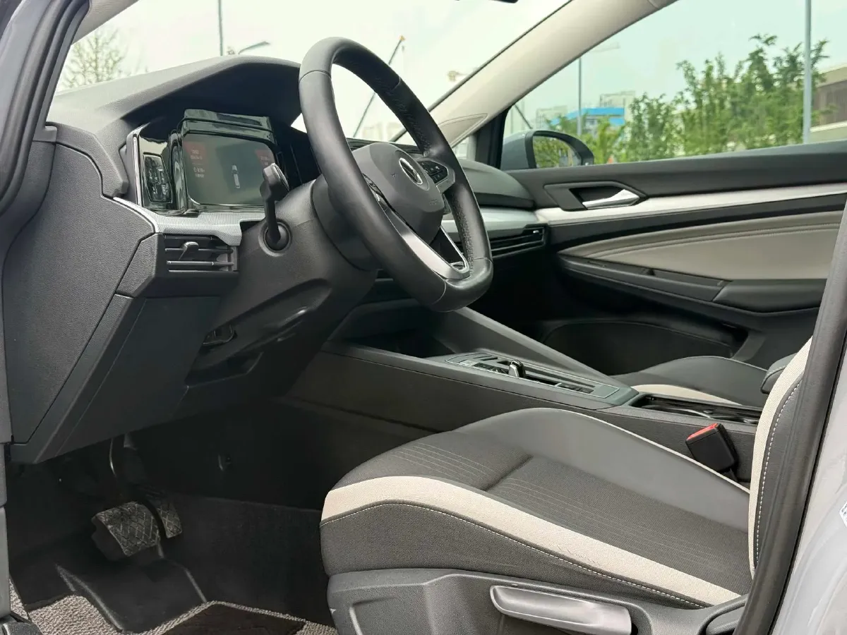 2021 Volkswagen Golf 1.4T 150HP L4 7DCT,autocango,china used car exporter,china ev exporter,chinese used car exporter,chinese used ev exporter