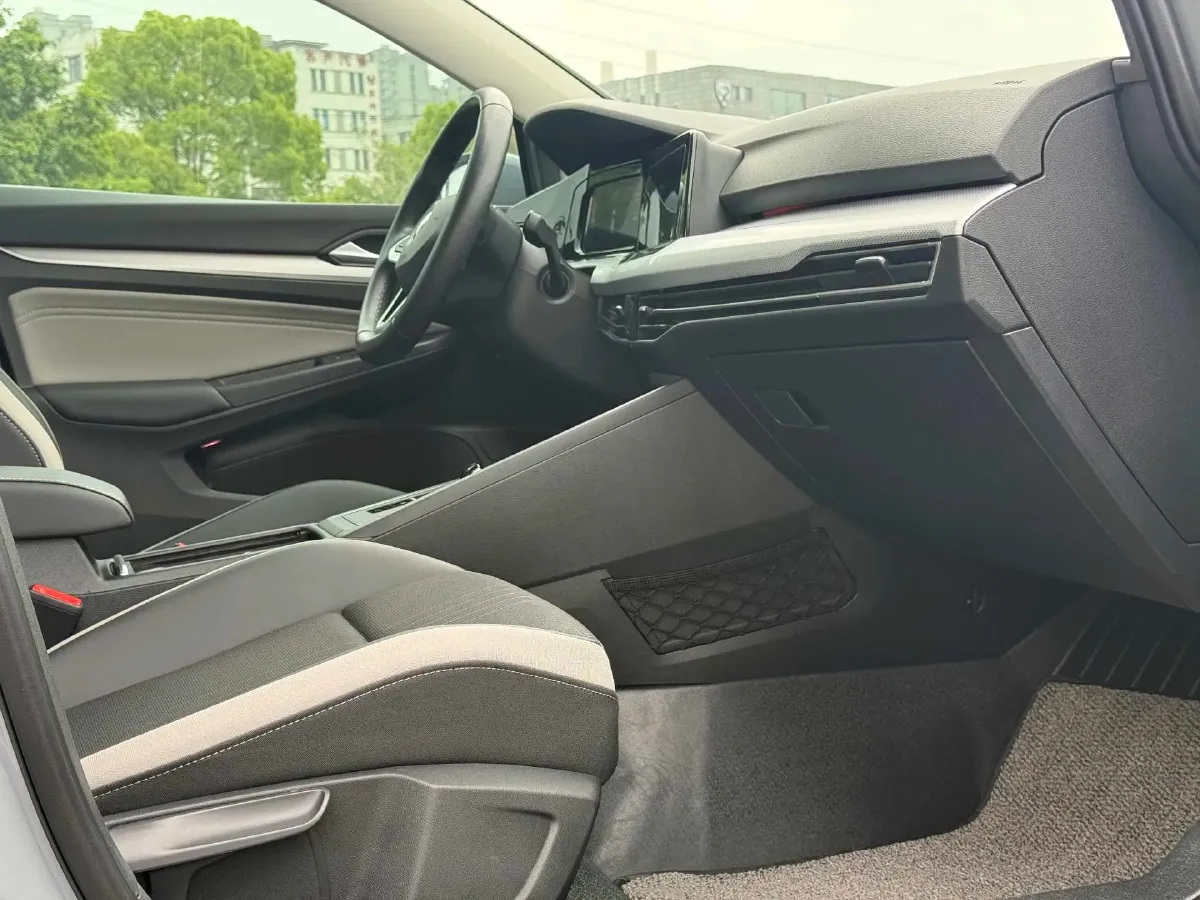 2021 Volkswagen Golf 1.4T 150HP L4 7DCT,autocango,china used car exporter,china ev exporter,chinese used car exporter,chinese used ev exporter