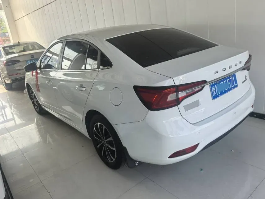 2020 Roewe i5 1.5L 120HP L4 CVT,autocango,china used car exporter,china ev exporter,chinese used car exporter,chinese used ev exporter