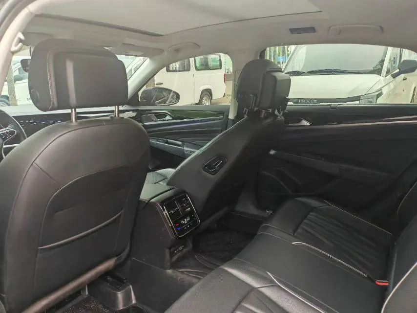 2022 Xpeng P7 BEV 60.2KWH,autocango,china used car exporter,china ev exporter,chinese used car exporter,chinese used ev exporter