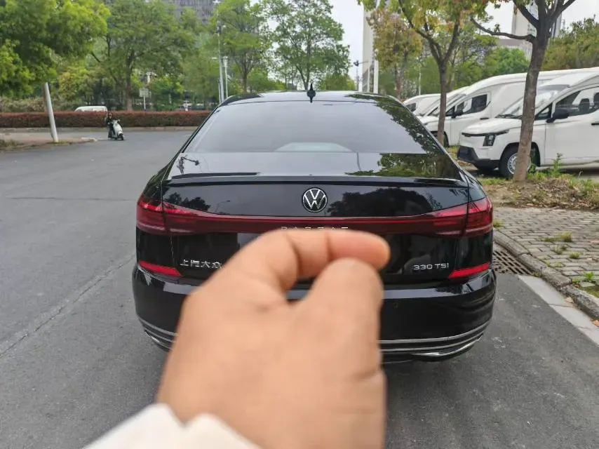 2022 Xpeng P7 BEV 60.2KWH,autocango,china used car exporter,china ev exporter,chinese used car exporter,chinese used ev exporter