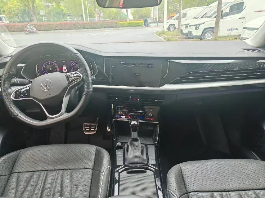 2022 Xpeng P7 BEV 60.2KWH,autocango,china used car exporter,china ev exporter,chinese used car exporter,chinese used ev exporter