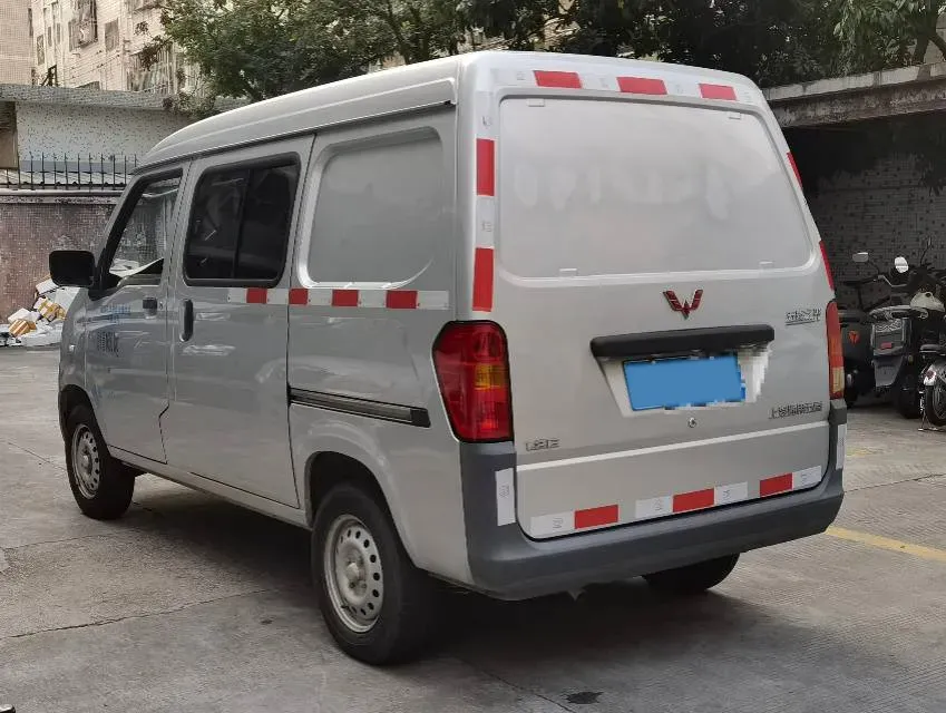 2020 WuLing RongGuang 1.2L 76HP L4 5MT,autocango,china used car exporter,china ev exporter,chinese used car exporter,chinese used ev exporter