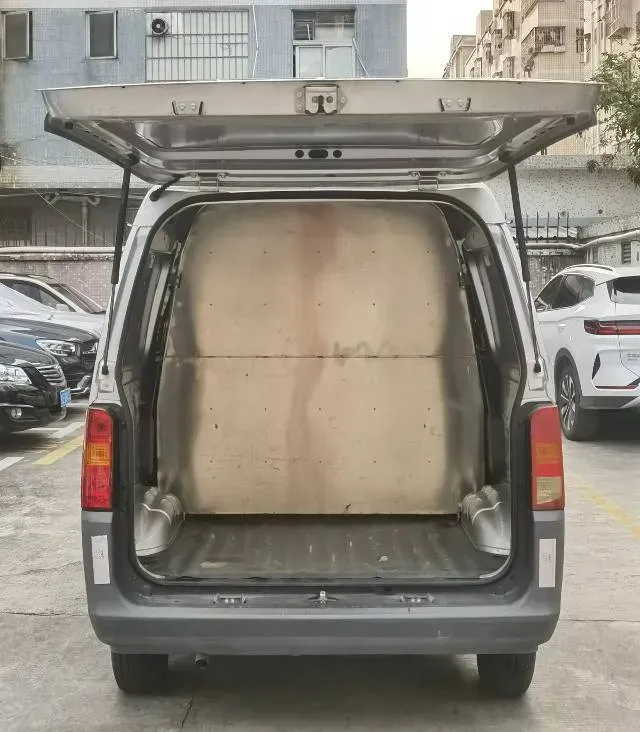 2020 WuLing RongGuang 1.2L 76HP L4 5MT,autocango,china used car exporter,china ev exporter,chinese used car exporter,chinese used ev exporter