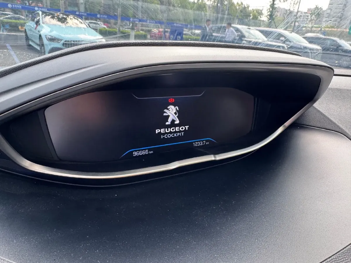 2019 Peugeot 5008 1.6T 167HP L4 6AT,autocango,china used car exporter,china ev exporter,chinese used car exporter,chinese used ev exporter