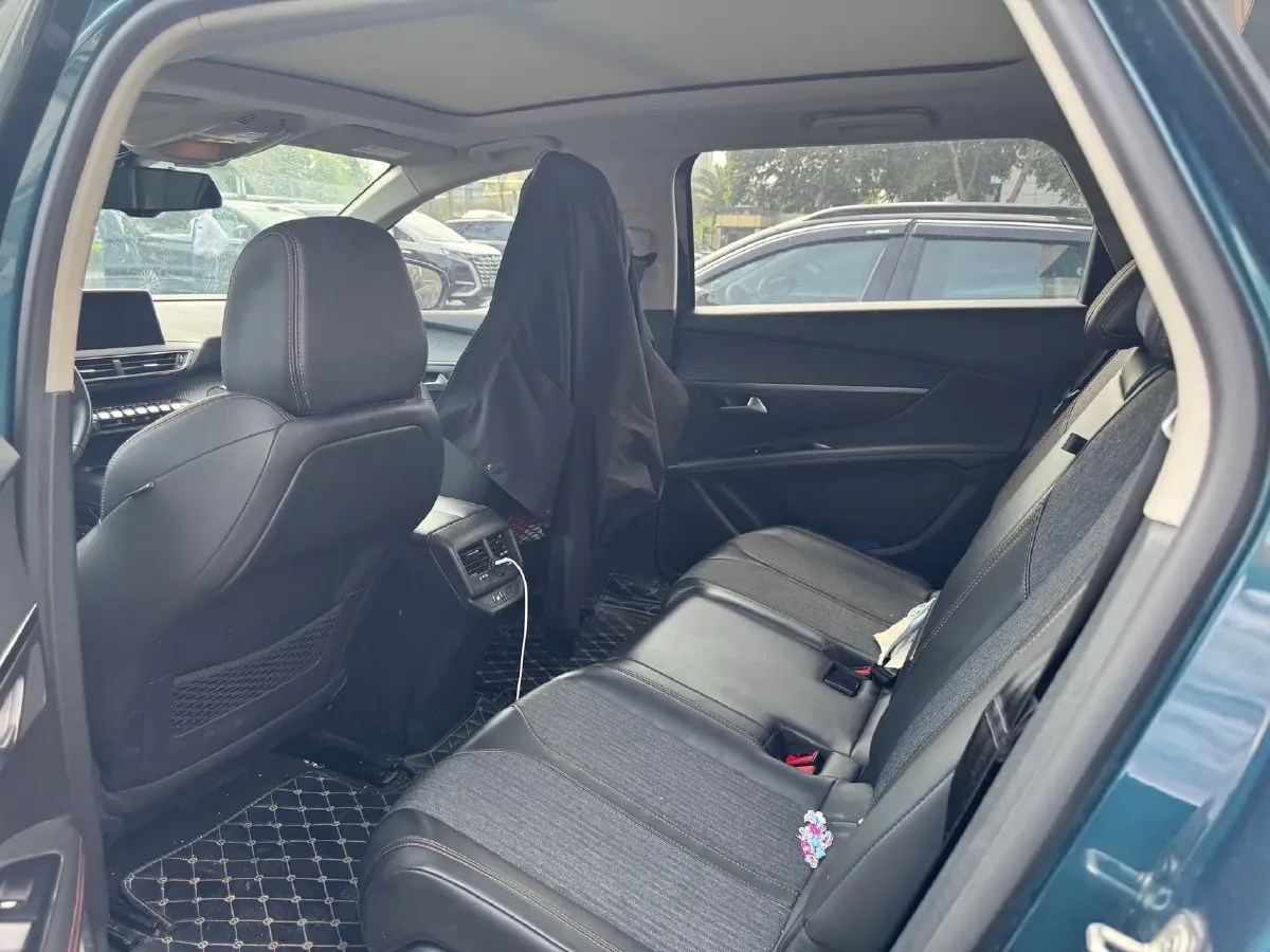 2019 Peugeot 5008 1.6T 167HP L4 6AT,autocango,china used car exporter,china ev exporter,chinese used car exporter,chinese used ev exporter